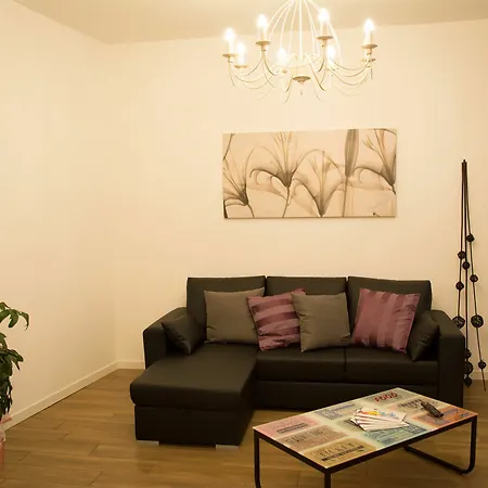 Color Notes Close To @treviso Train Station * Treviso