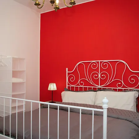 Color Notes Close To @treviso Train Station Apartment *