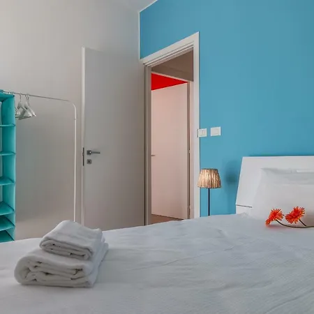 Color Notes Close To @treviso Train Station Апартаменты *