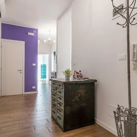 Color Notes Close To @treviso Train Station Апартаменты