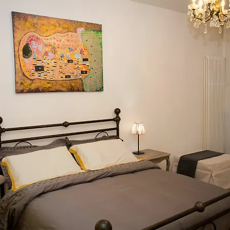 Color Notes Close To @treviso Train Station Апартаменты *